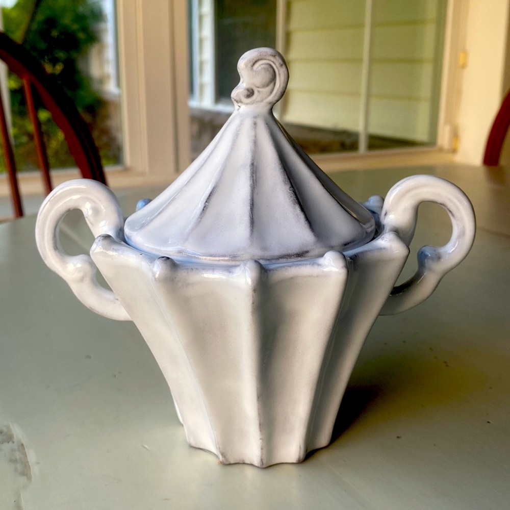 Vietri Incanto Sugar Bowl and Lid - LIKE NEW - DISCONTINUED - Picture 1 of 12